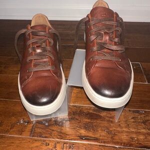 Clarks Dark Tan Leather  Courtlite Lace Sneakers